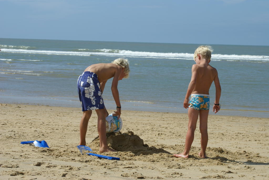Hotel Kustpark Strand Westende Exterior foto
